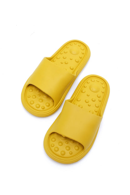 China EVA soft Slipper Golden